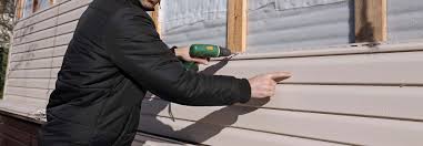 How To Choose The Right Materials for Your Siding Installation in 'Bridge City, TX